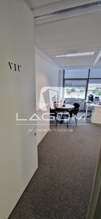 Lokal Izdavanje Beograd Blok 67 - Belville 772 m2