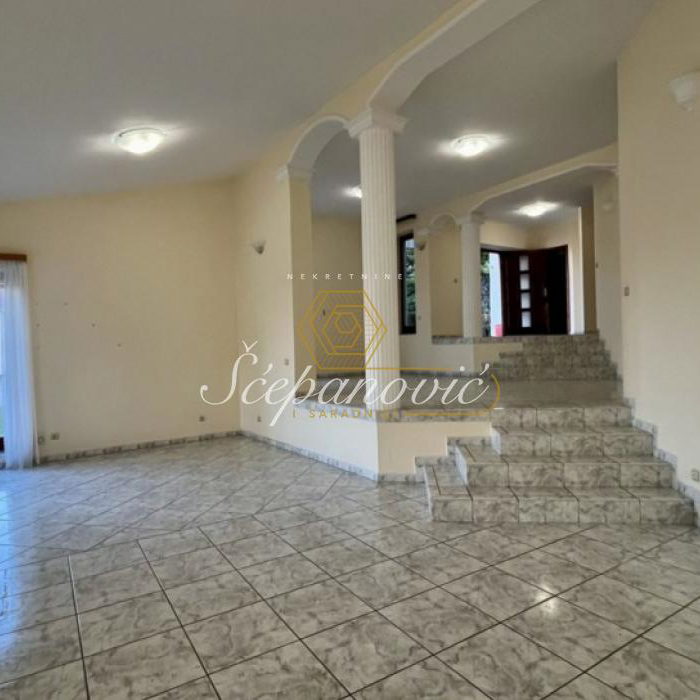 Kuća Prodaja Novi Sad Popovica 268 m2