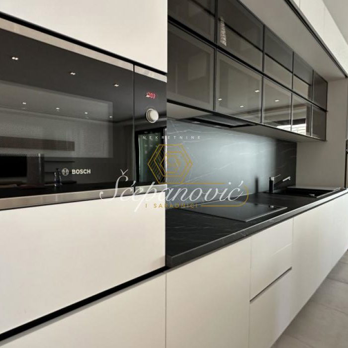 Stan Izdavanje Beograd Krunska 163 m2
