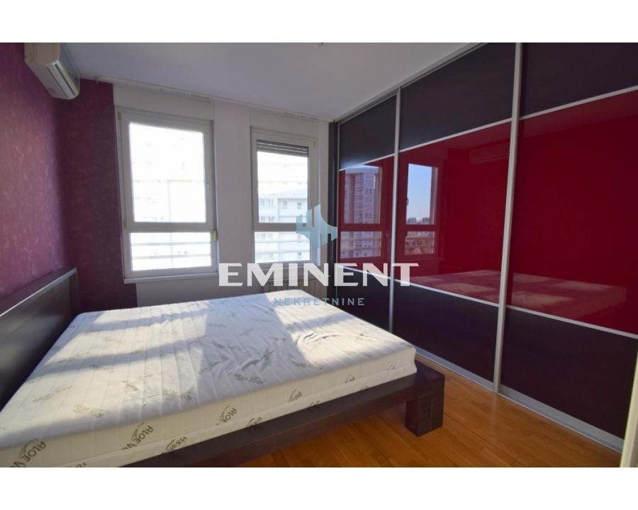 Trosoban stan za izdavanje, Blok 67 – Belville, Beograd, 100m², 1.300 €/mes