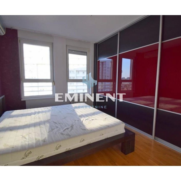 Trosoban stan za izdavanje, Blok 67 – Belville, Beograd, 100m², 1.300 €/mes