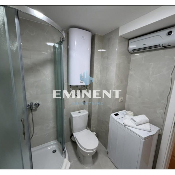 Dvosoban stan za izdavanje, Hram Svetog Save, Beograd, 54m², 850 €/mes