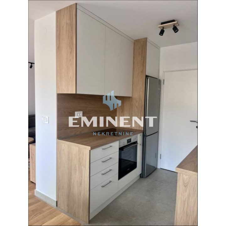 Stan Izdavanje Beograd Centar (Čukarica) 60 m2