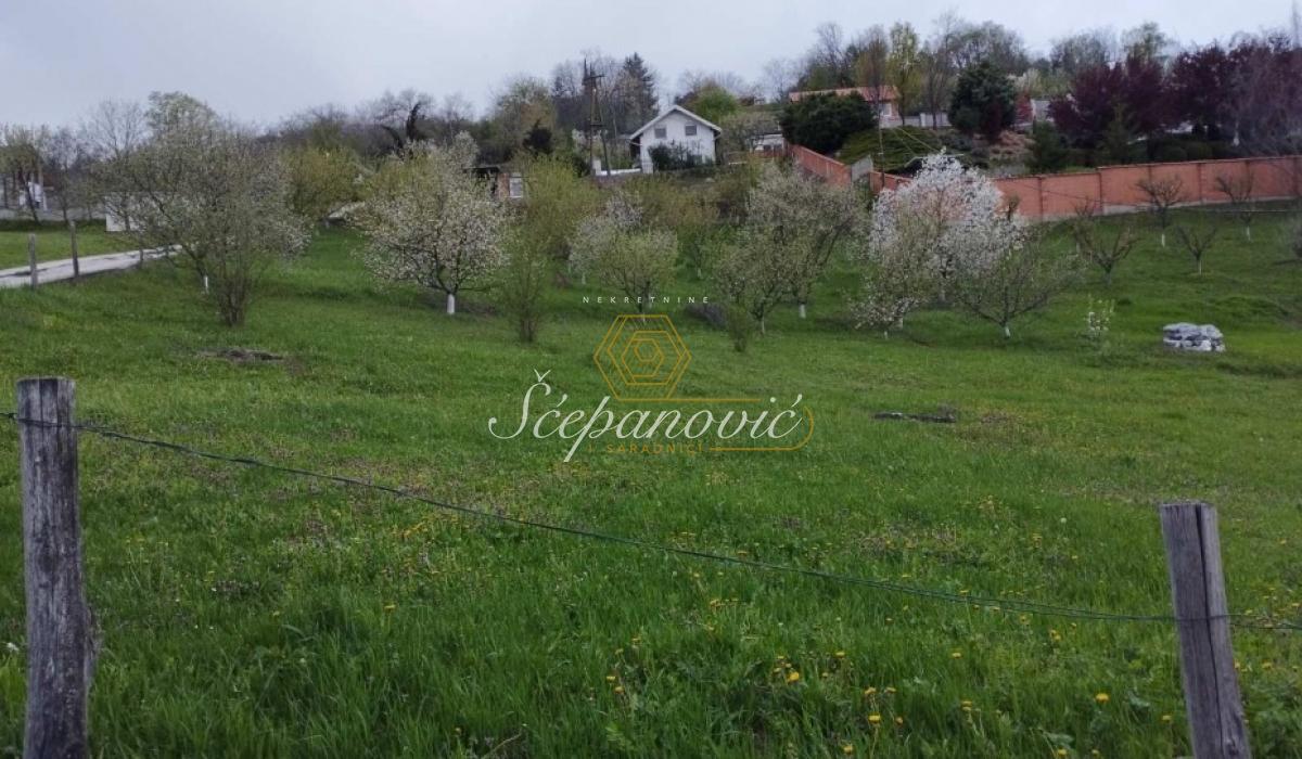 Plac Prodaja Novi Sad Plac Prodaja Novi Sad Paragovo 1670 m2