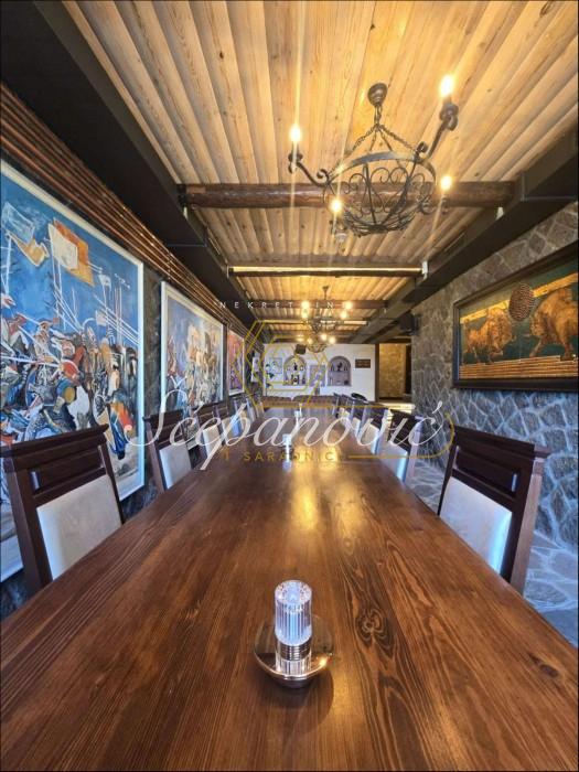 lokali-izdavanje-beograd-RbnqR7g0hE Kuća na prodaju, Popovica, Novi Sad, 388m², 1.490.000 €