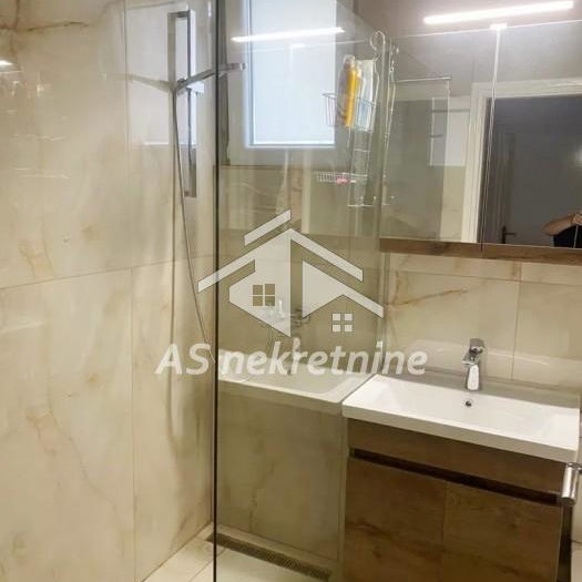 Stan Izdavanje Beograd Hram Svetog Save 58 m2