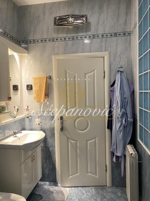 Četvorosoban stan na prodaju, Centar, Novi Sad, 132m², 390.000 €