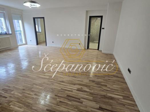 Stan Prodaja Novi Sad  64 m2