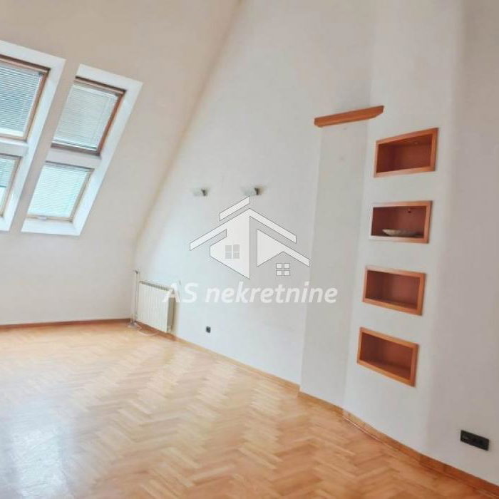 Stan Prodaja Beograd Kalenić Pijaca 207 m2