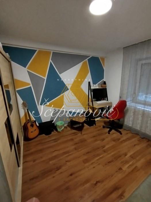 Kuća na prodaju, Rumenka, Novi Sad, 145m², 200.000 €