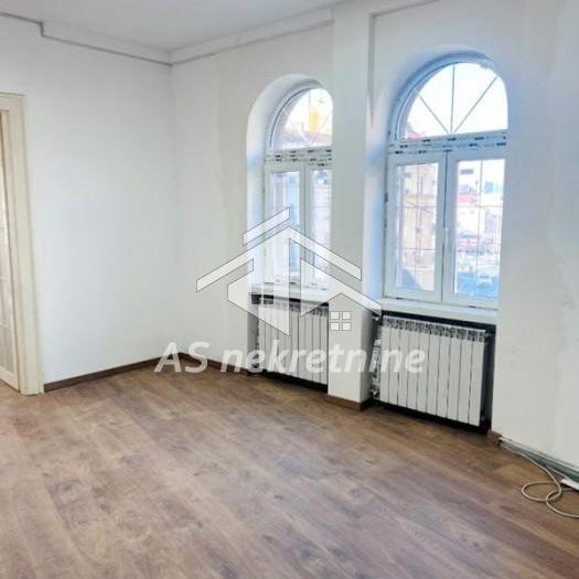 Četvorosoban stan za izdavanje, Zeleni Venac, Beograd, 107m², 1.400 €/mes