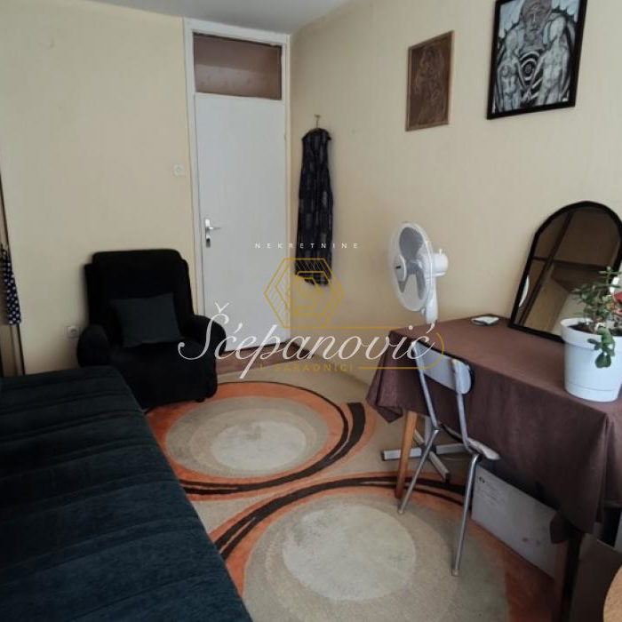 Stan Prodaja Novi Sad  74 m2