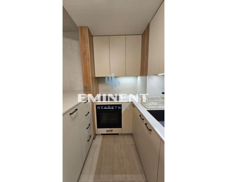Stan Prodaja Beograd Blok 65 76 m2
