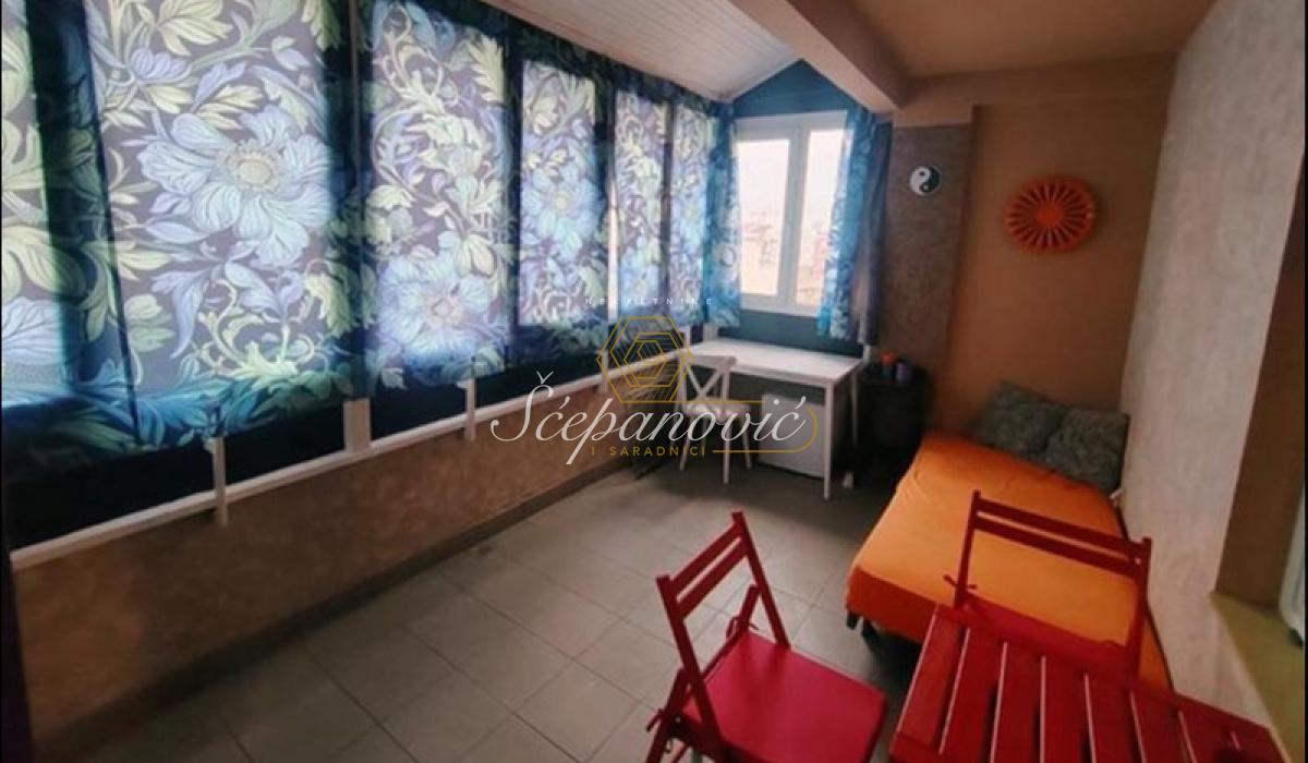 Stan Prodaja Novi Sad  82 m2