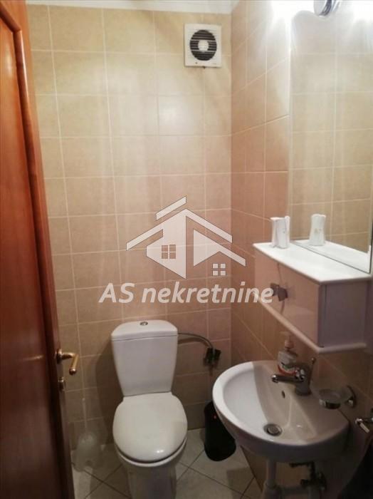 lokali-izdavanje-beograd-f6ndCBjilG Četvorosoban stan za izdavanje, Slavija, Beograd, 130m², 2.000 €/mes