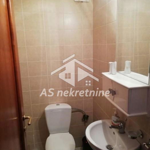 Četvorosoban stan za izdavanje, Slavija, Beograd, 130m², 2.000 €/mes