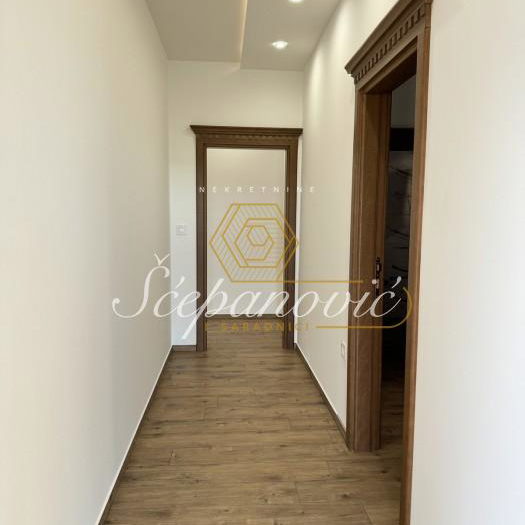 Kuća na prodaju, Sremska Kamenica, Novi Sad, 226m², 390.000 €