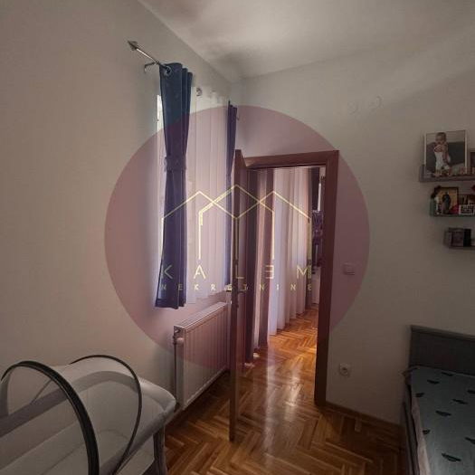 Trosoban stan na prodaju, Vojvode Vlahovića Voždovac, Beograd, 70m², 205.000 €