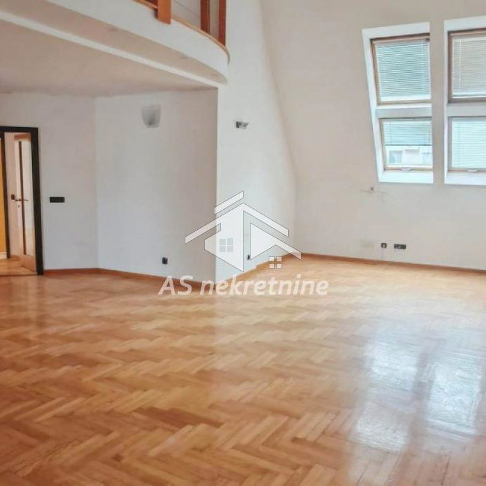 Višesoban stan na prodaju, Kalenić Pijaca, Beograd, 207m², 690.000 €