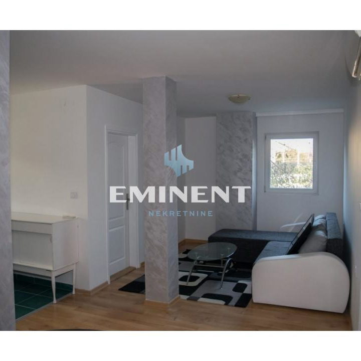 Kuća na prodaju, Ledine, Beograd, 200m², 290.000 €