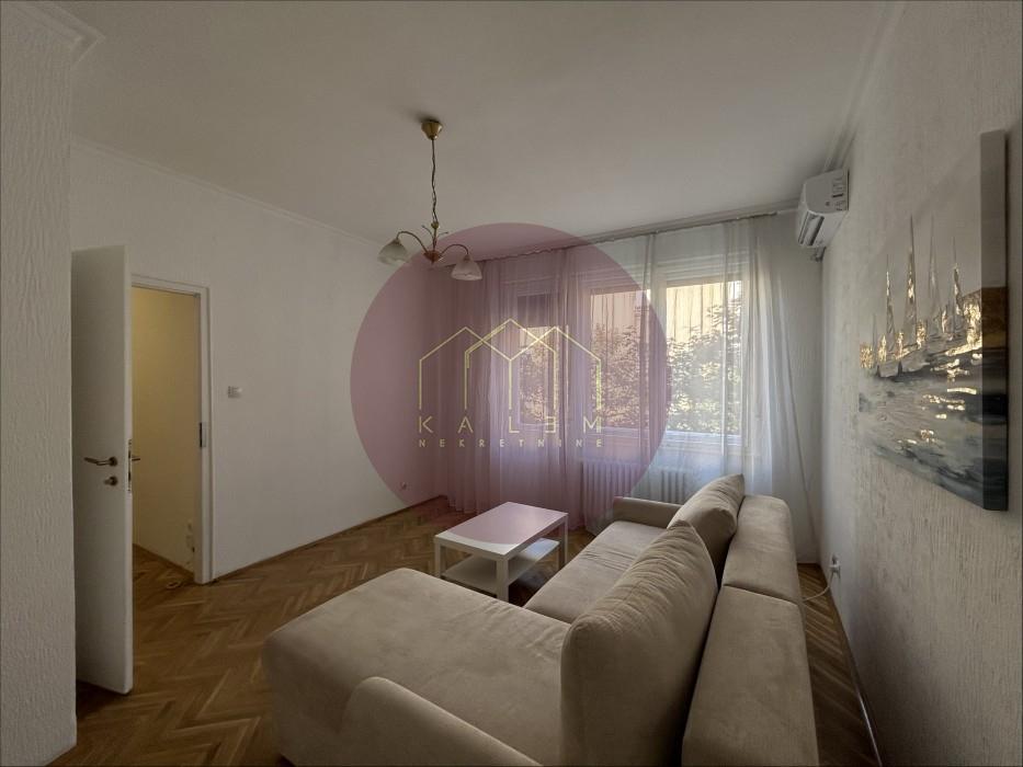 Stan Prodaja Beograd Kalenić Pijaca 61 m2