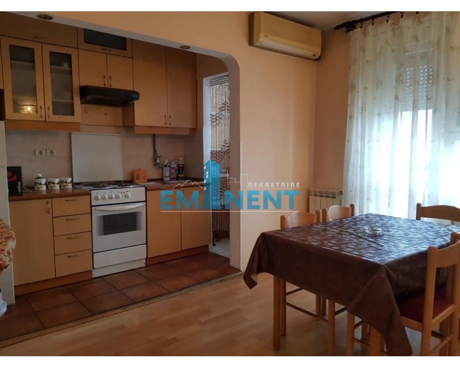 Stan Izdavanje Beograd Centar (Čukarica) 60 m2