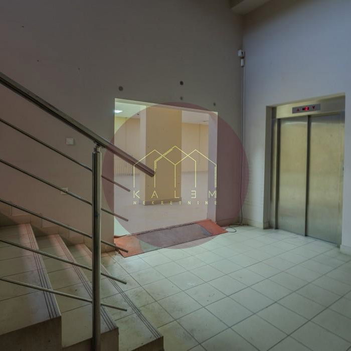 Lokal za izdavanje, Konjarnik, Beograd, 1195m², 6.500 €/mes