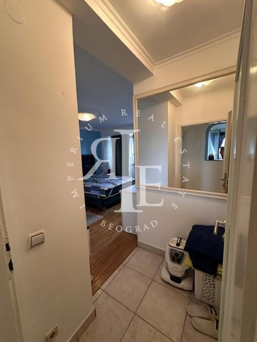 lokali-izdavanje-beograd-mlFuorp30n Trosoban stan na prodaju, Paviljoni, Beograd, 86m², 325.000 €