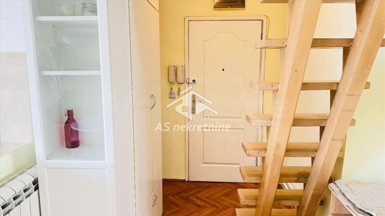 lokali-izdavanje-beograd-pnNHnXj2pn Dvosoban stan za izdavanje, Slavija, Beograd, 66m², 720 €/mes