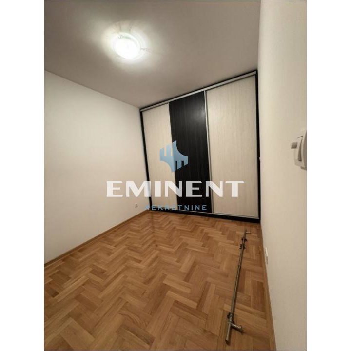 Stan Izdavanje Beograd Blok 72 42 m2