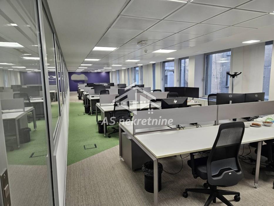 Lokal Izdavanje Beograd Lokal Izdavanje Beograd Trg Republike 300 m2