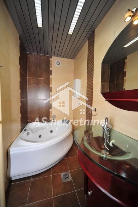 Trosoban stan za izdavanje, Blok 22, Beograd, 80m², 2. sprat, 1.000 €/mes