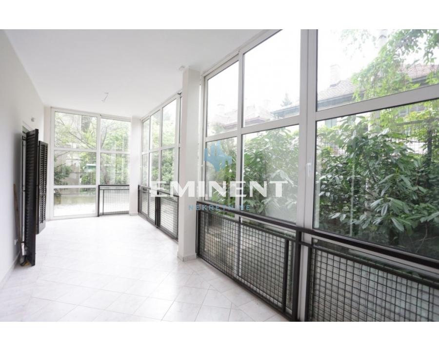 lokali-izdavanje-beograd-v5rw0t44iq Kuća za izdavanje, Autokomanda, Beograd, 360m², 4.600 €/mes