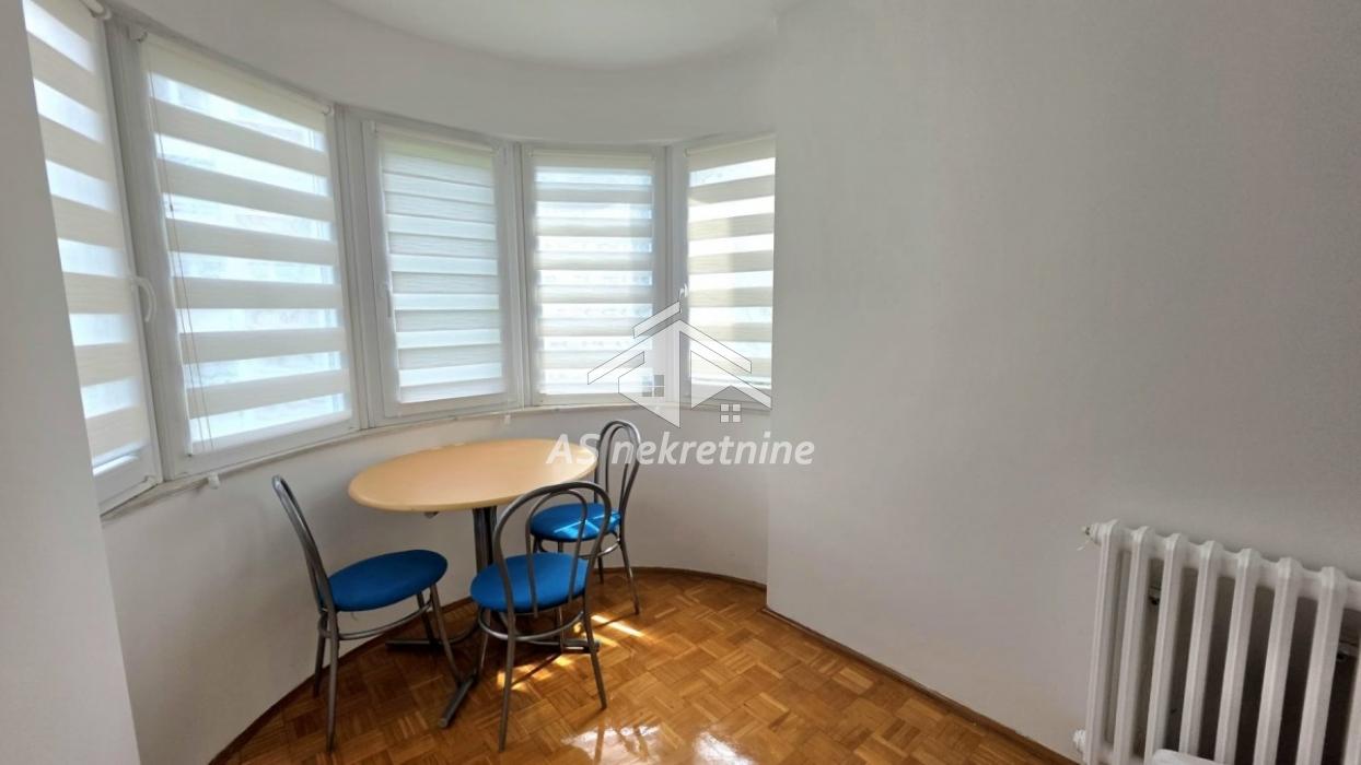 lokali-izdavanje-beograd-veOSUGISBQ Dvosoban stan za izdavanje, Slavija, Beograd, 46m², 800 €/mes