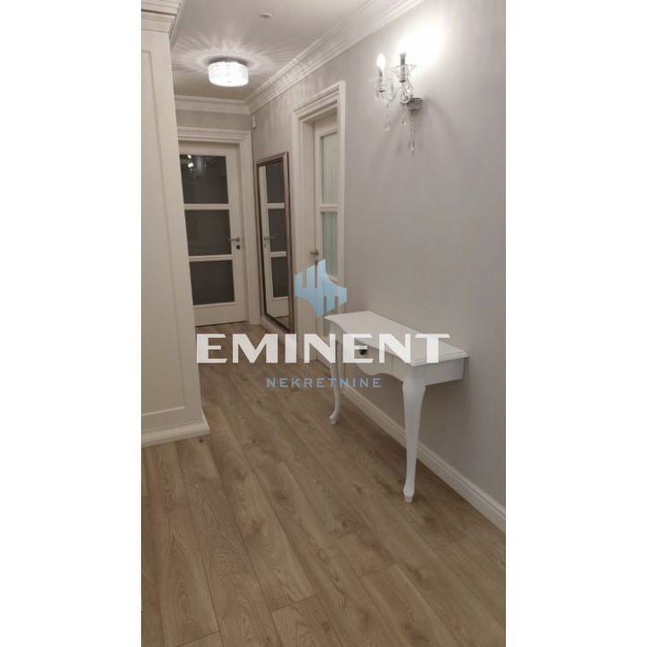 Stan Izdavanje Beograd Senjak 215 m2