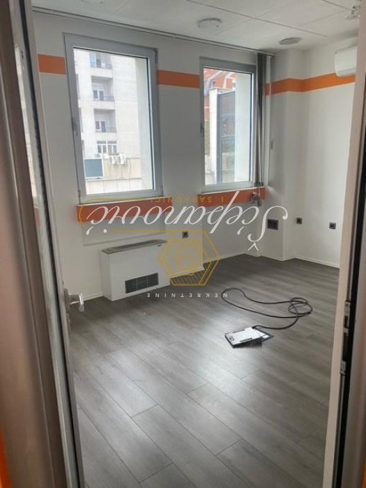 Lokal Izdavanje Novi Sad Lokal Izdavanje Novi Sad 240 m2