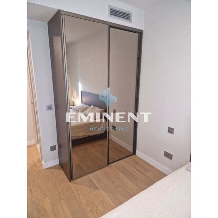Dvosoban stan za izdavanje, Blok 65, Beograd, 56m², 5. sprat, 1.000 €/mes