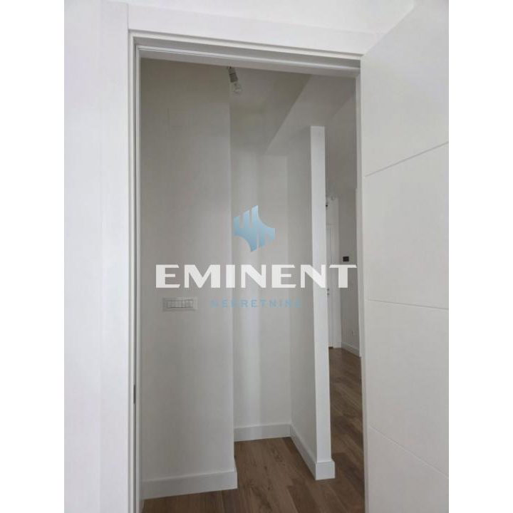 Stan Izdavanje Beograd Blok 65 54 m2