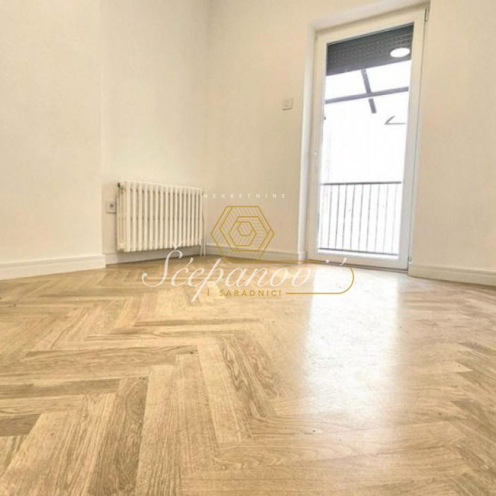 Trosoban stan na prodaju, Centar, Novi Sad, 75m², 258.750 €
