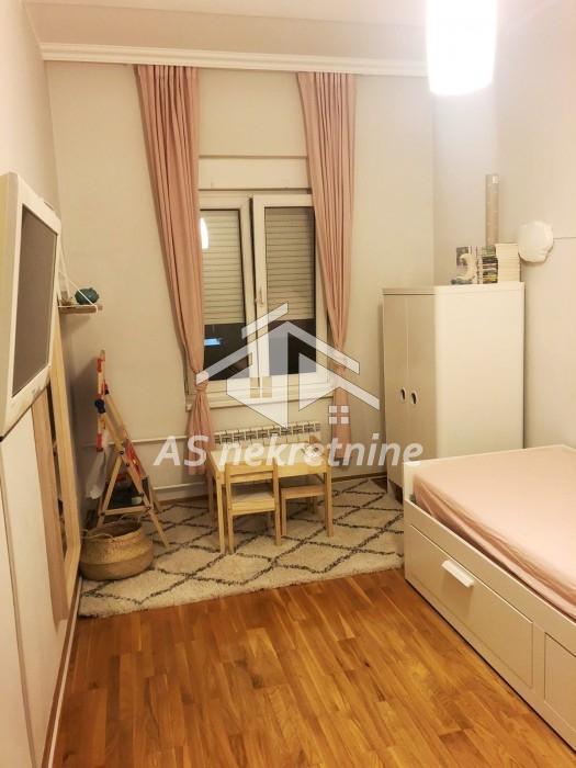 Stan Izdavanje Beograd Kalenić Pijaca 50 m2