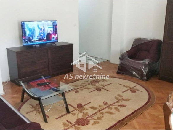 Stan Izdavanje Beograd Dedinje 80 m2