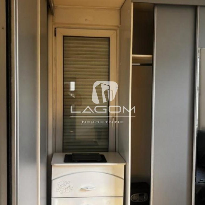 Trosoban stan na prodaju, Vojvode Stepe, Beograd, 93m², 314.000 €
