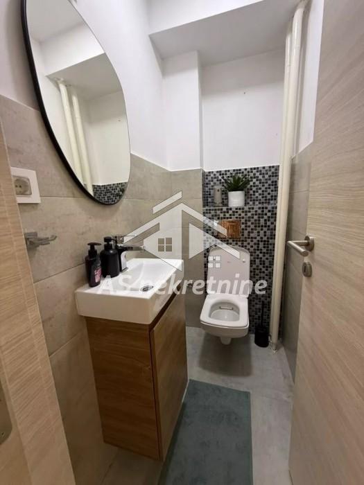 Četvorosoban stan za izdavanje, Blok 22, Beograd, 91m², 1.300 €/mes