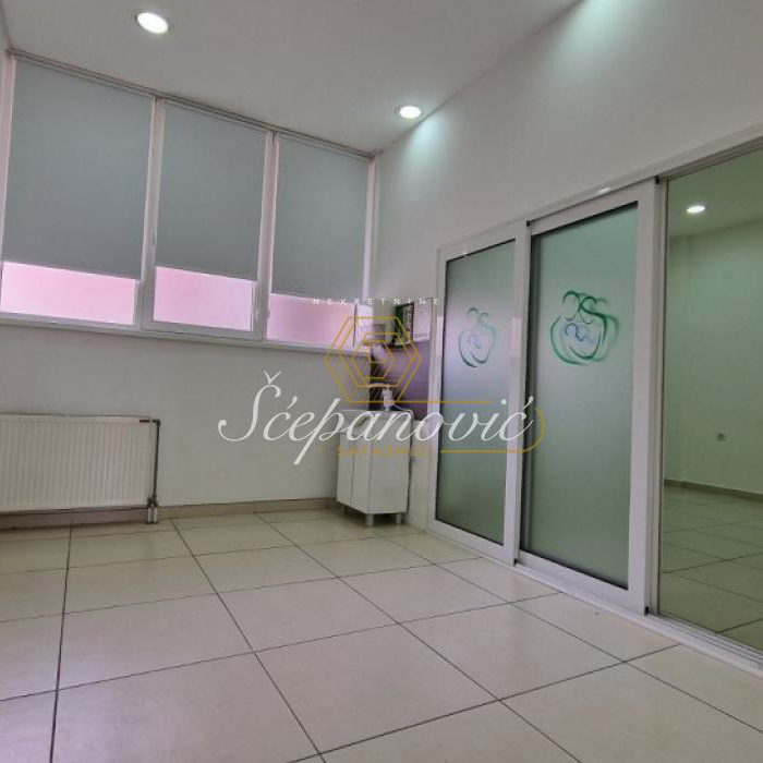 Lokal Prodaja Novi Sad  155 m2