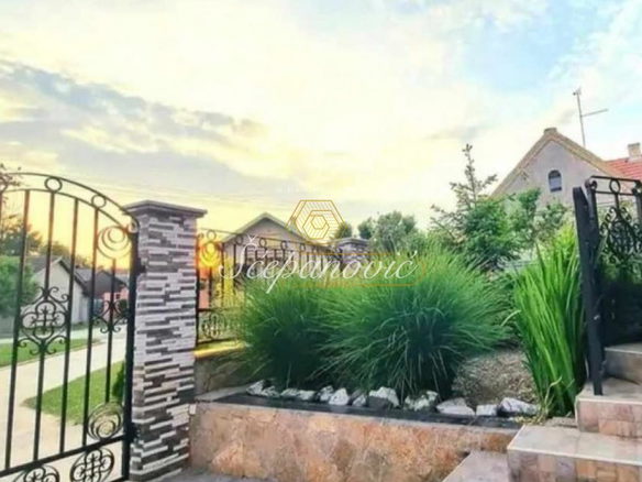 Kuća Prodaja Mali Iđoš  169 m2