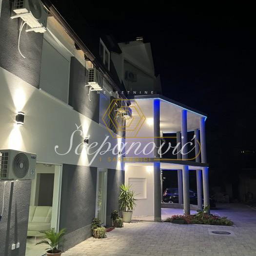 Kuća Izdavanje Novi Sad  524 m2