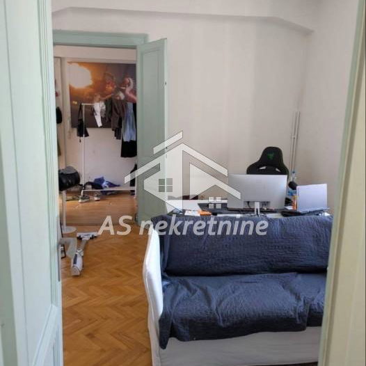 Stan Izdavanje Beograd Karađorđeva 62 m2
