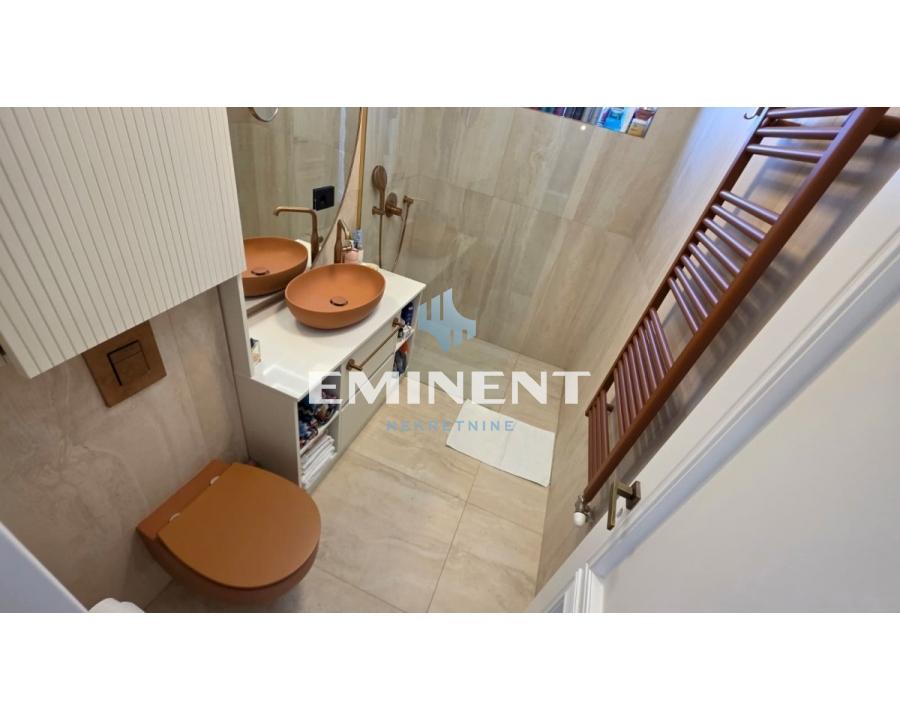 Trosoban stan na prodaju, Cvetkova Pijaca, Beograd, 116m², 464.000 €