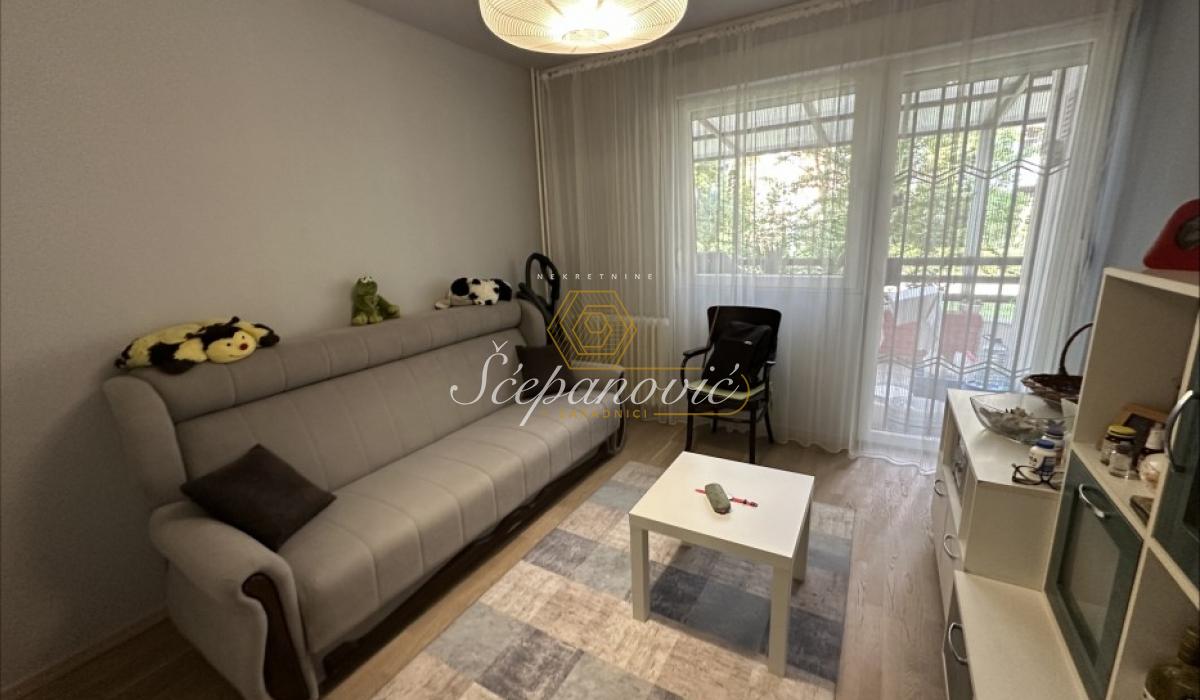 lokali-izdavanje-hoc066Vey8 Trosoban stan na prodaju, Novo Naselje, Novi Sad, 75m², 190.000 €