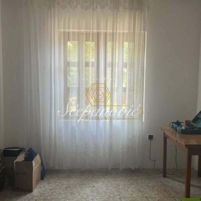 Kuća na prodaju, Kać, Novi Sad, 326m², 290.000 €